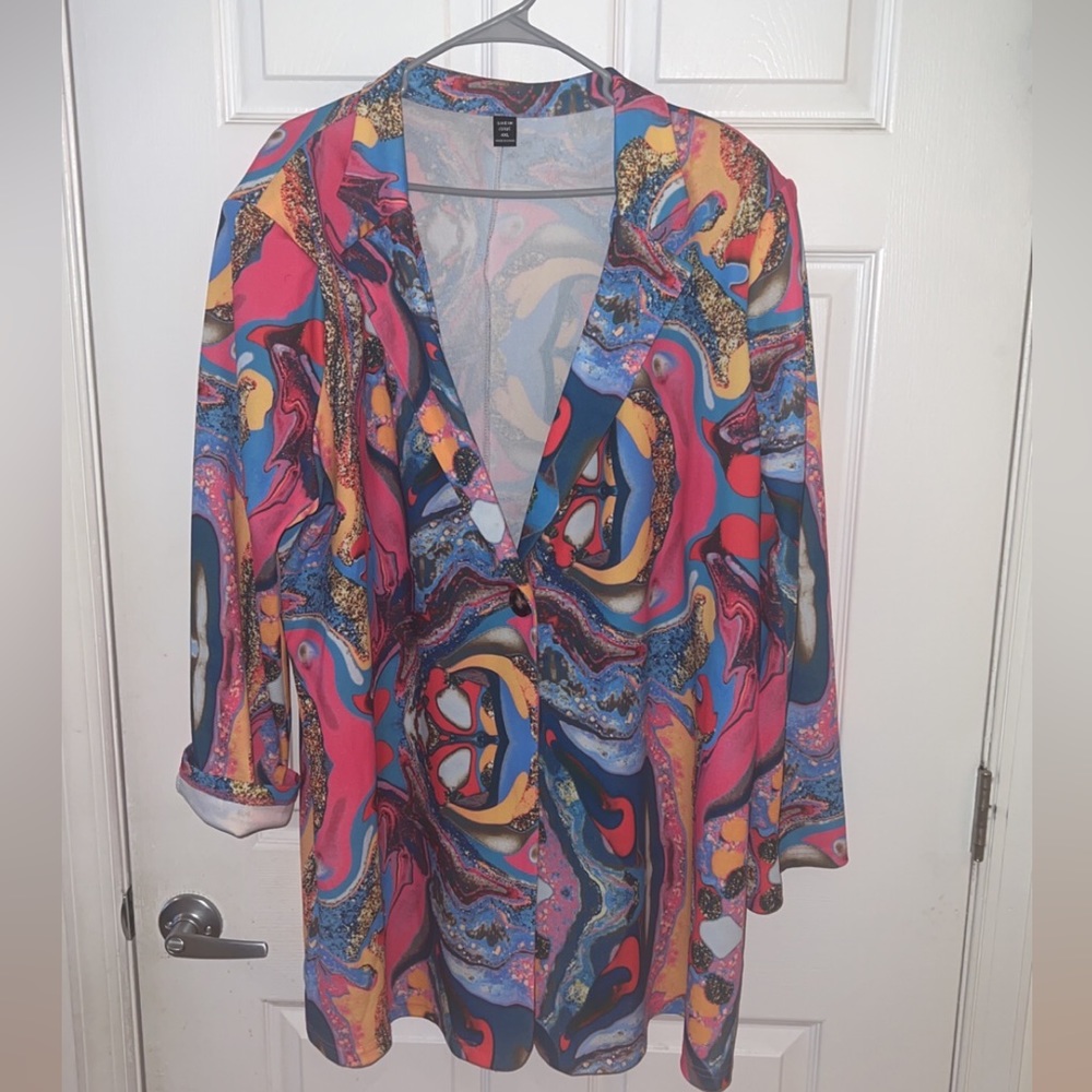 SOLD‼️ 
SHEIN PLUS MULTICOLOR BLAZER 4XL
